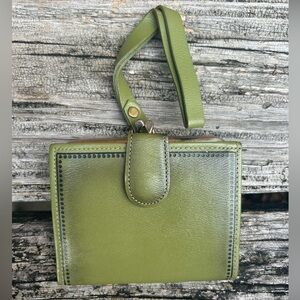 Vintage Amity Green Cowhide Leather Bifold Wallet Coin Purse